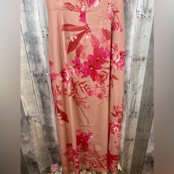 NWT City Chic Maxi Elegant Ruffle Dress in Elegant Floral Pink Size 18 Plus. - Picture 9 of 15